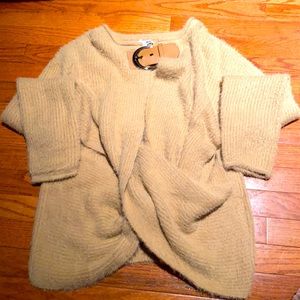 FashionNOVA Caramel Sweater M/L